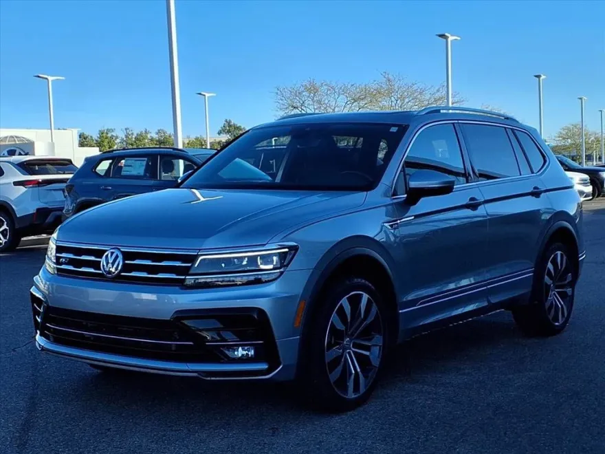 2021 Volkswagen Tiguan SEL Premium R-Line photo 1
