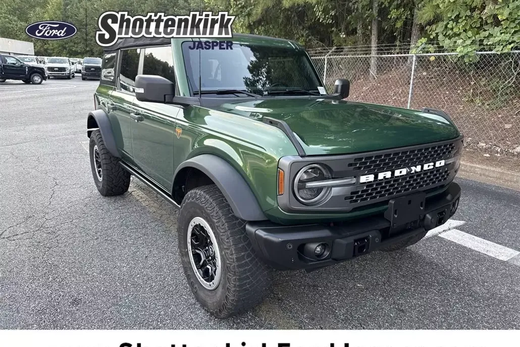 2022 Ford Bronco Badlands photo 1
