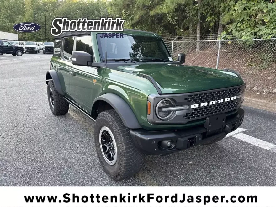 2022 Ford Bronco Badlands photo 1