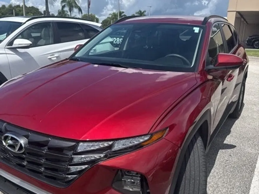 2024 Hyundai Tucson SEL photo 1