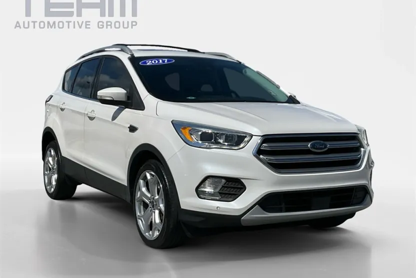 2017 Ford Escape Titanium photo 1
