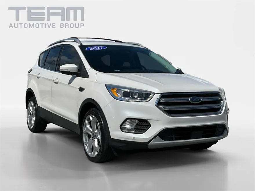 2017 Ford Escape Titanium photo 1