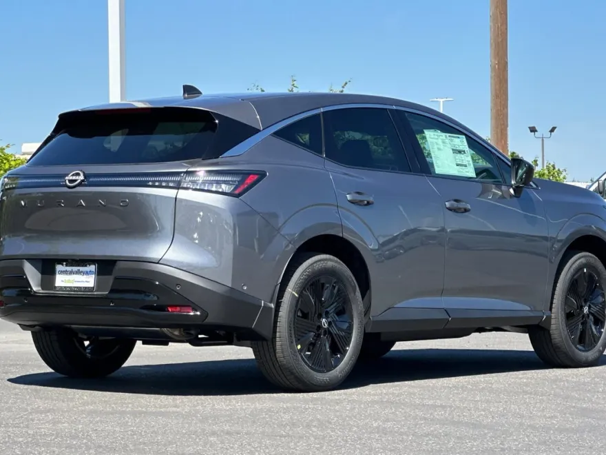2025 Nissan Murano SV photo 1