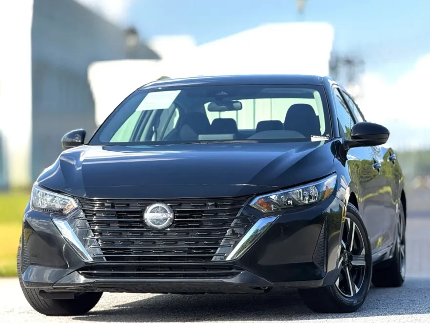 2024 Nissan Sentra SV photo 1