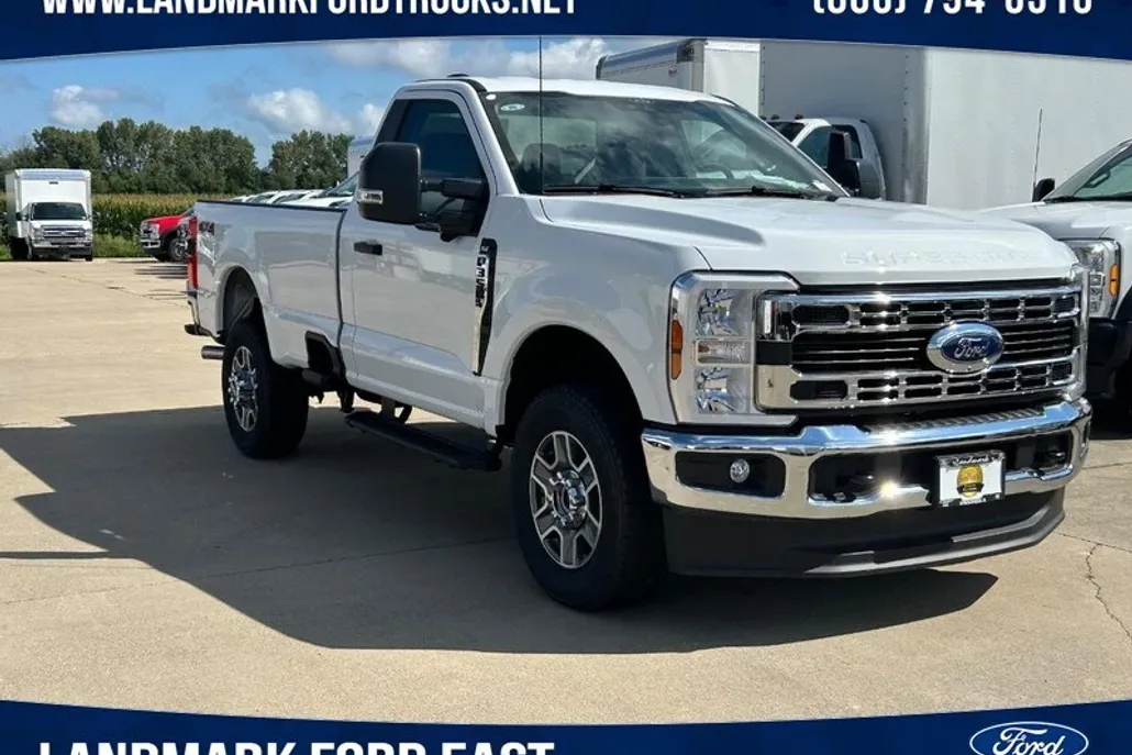 2025 Ford F-350 XLT photo 1