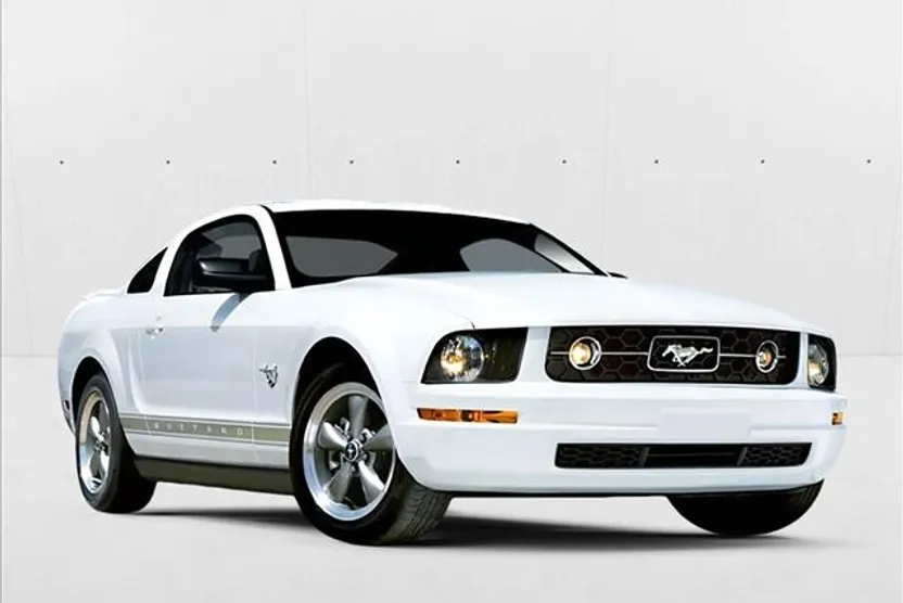 2008 Ford Mustang Premium photo 1