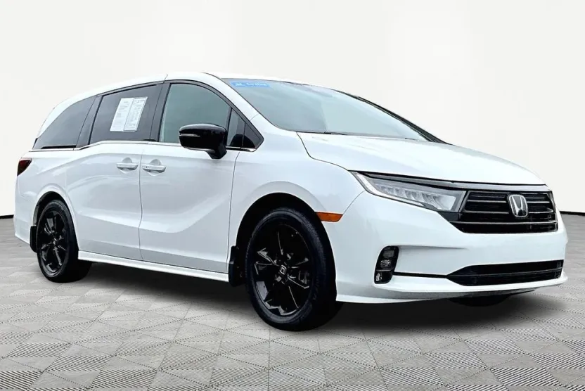 2024 Honda Odyssey Sport photo 1
