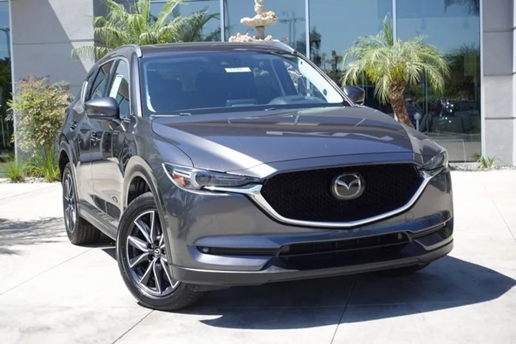 2017 Mazda CX-5 Grand Touring photo 1