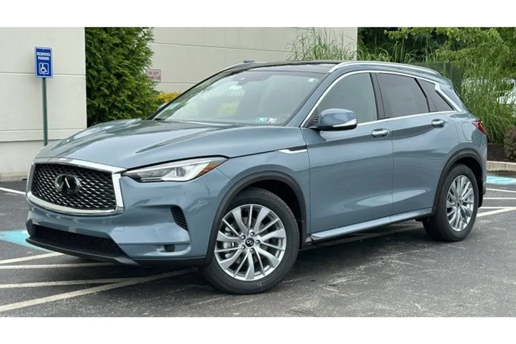 2024 Infiniti QX50 Luxe AWD photo 1
