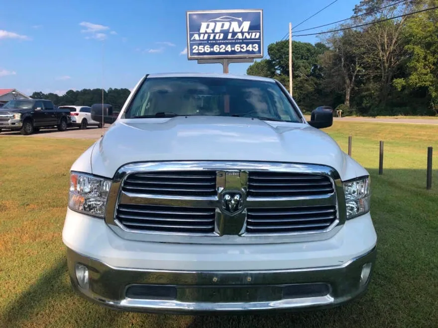 2014 Ram 1500 SLT photo 1