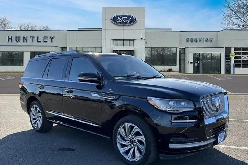 2023 Lincoln Navigator Reserve photo 1