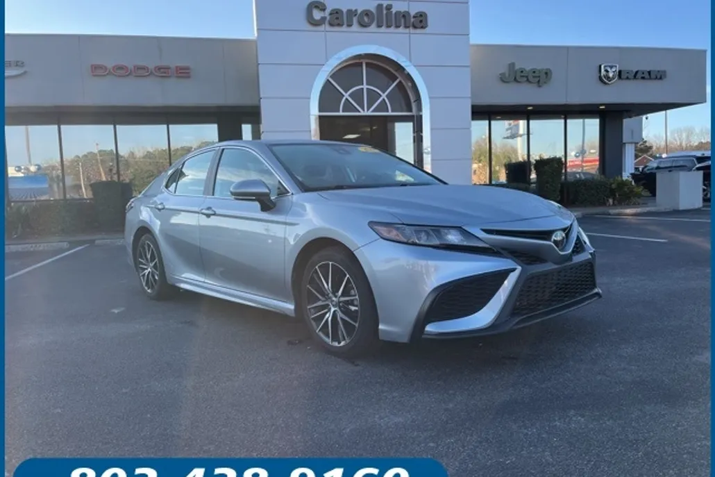 2023 Toyota Camry SE photo 1