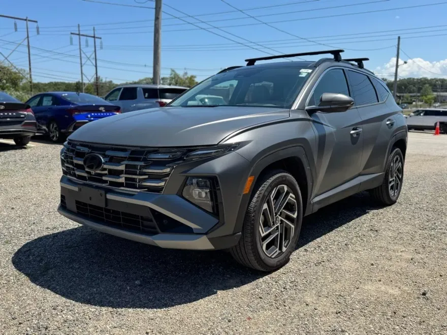 2025 Hyundai Tucson Limited photo 1