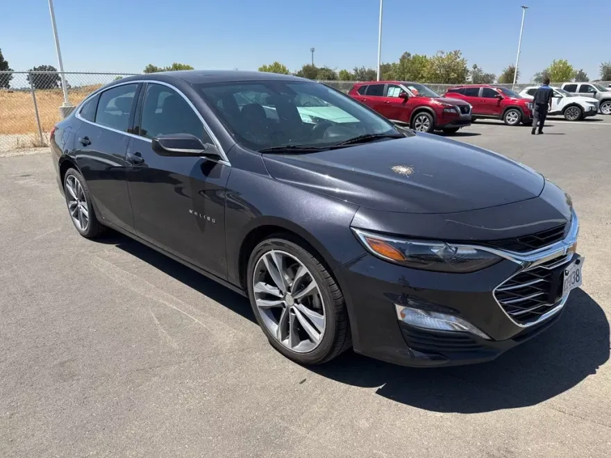 2023 Chevrolet Malibu 1LT photo 1