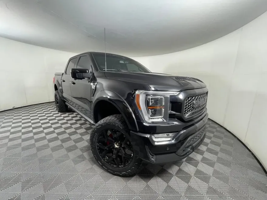 2023 Ford F-150 Lariat photo 1