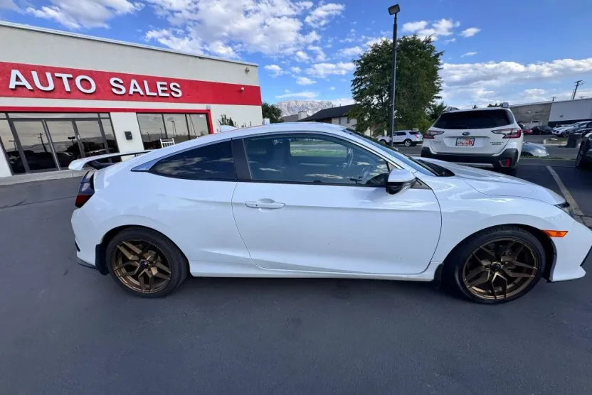 2020 Honda Civic Si photo 1