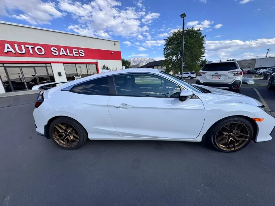 2020 Honda Civic Si photo 1