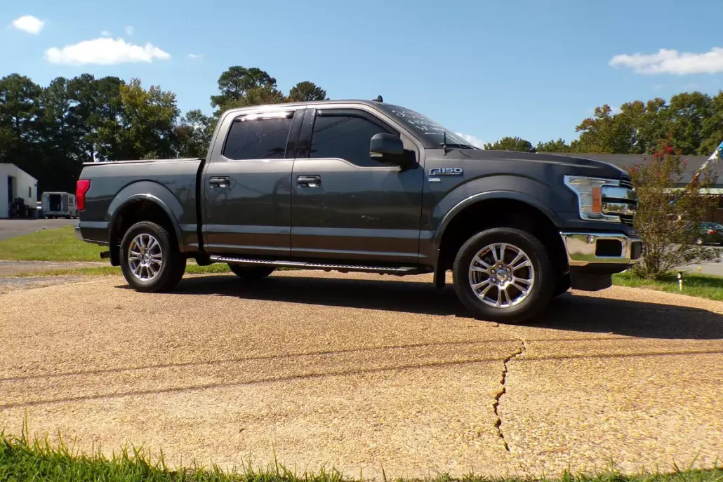 2020 Ford F-150 Lariat photo 1