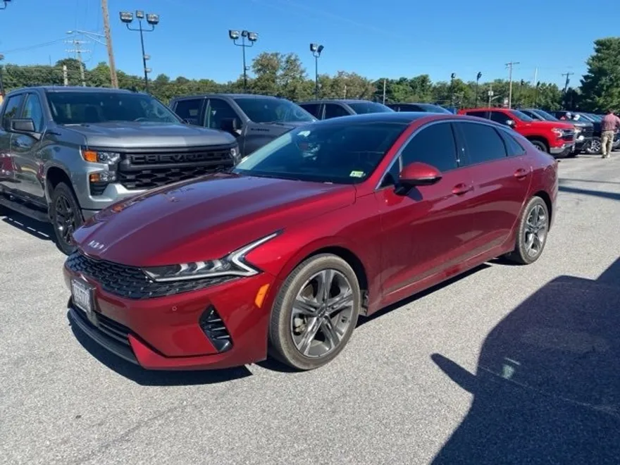 2022 Kia K5 EX photo 1