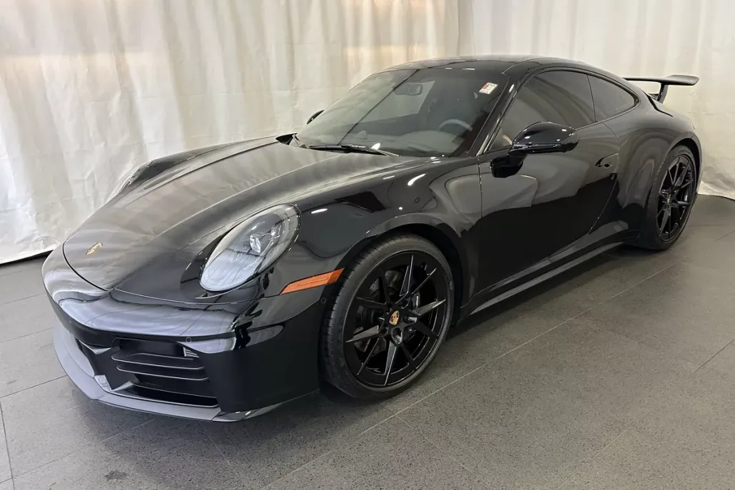 2025 Porsche 911 photo 1