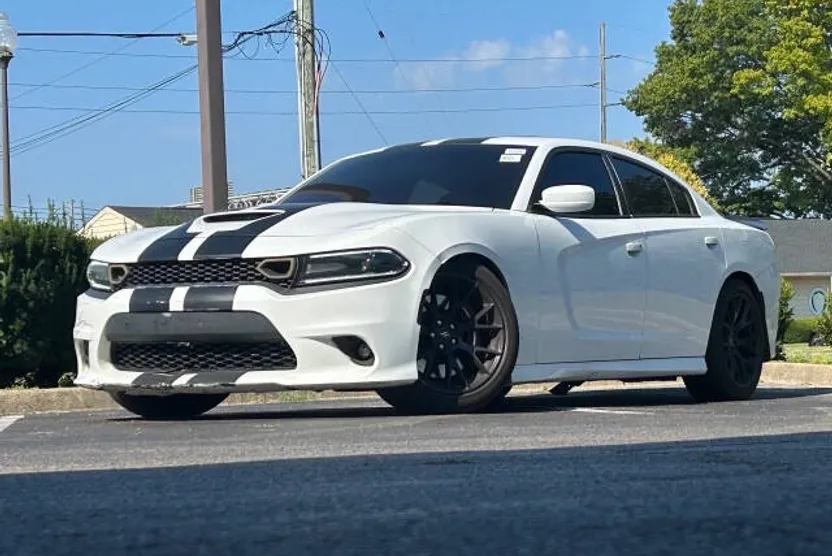 2017 Dodge Charger R/T Scat Pack photo 1