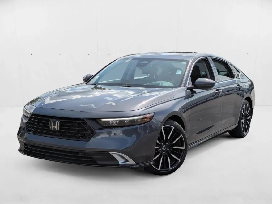 2023 Honda Accord Hybrid Touring photo 1