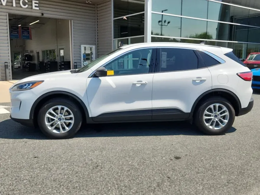 2022 Ford Escape SE photo 1