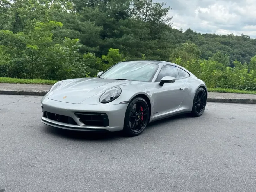 2024 Porsche 911 GTS photo 1