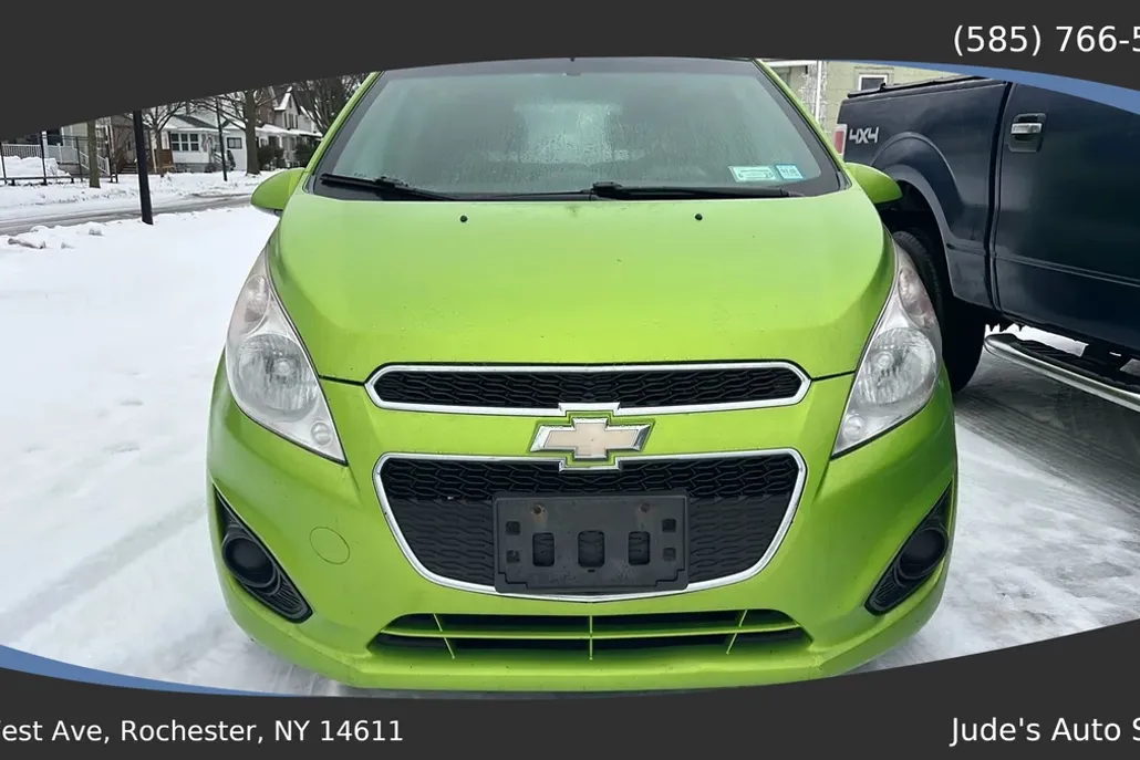 2015 Chevrolet Spark 1LT photo 1