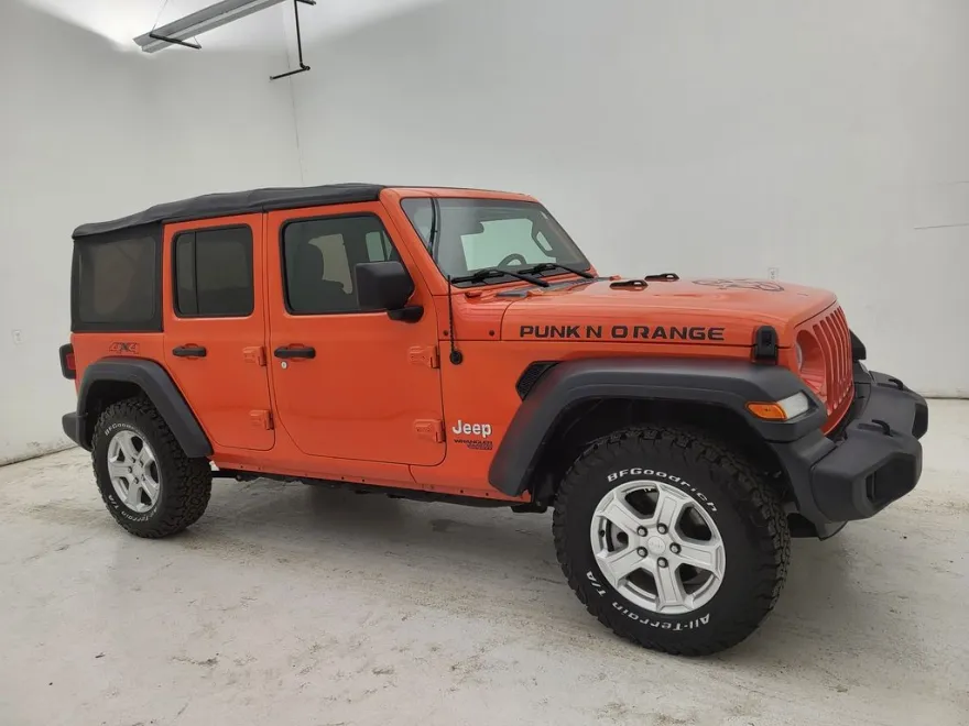 2018 Jeep Wrangler Unlimited Sport S photo 1