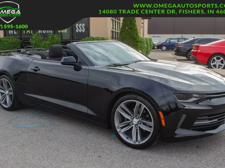 2017 Chevrolet Camaro 1LT photo 1