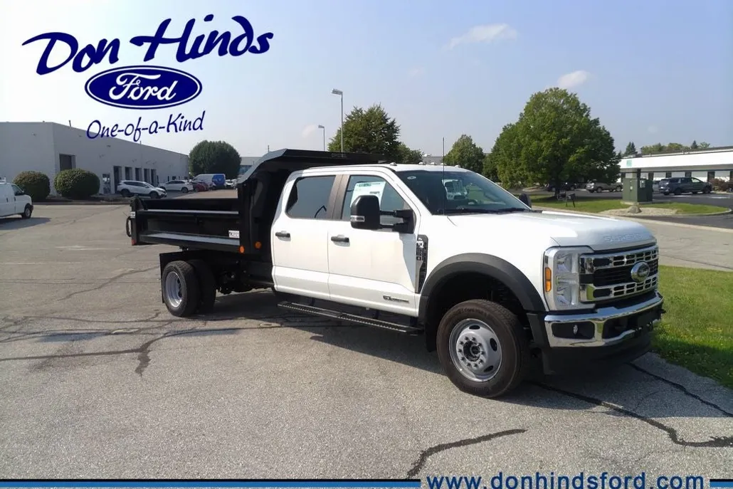 2025 Ford F-550 XL photo 1