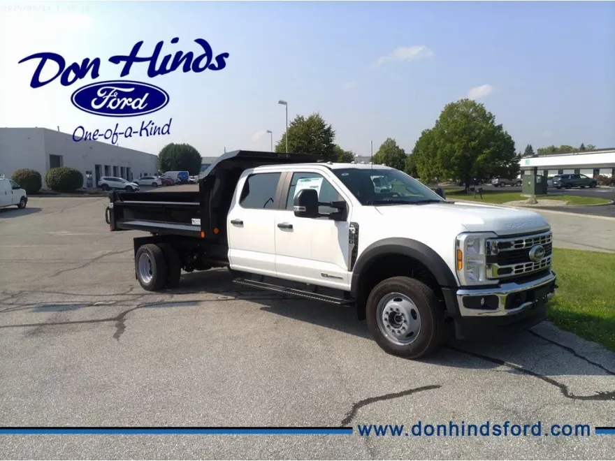 2025 Ford F-550 XL photo 1