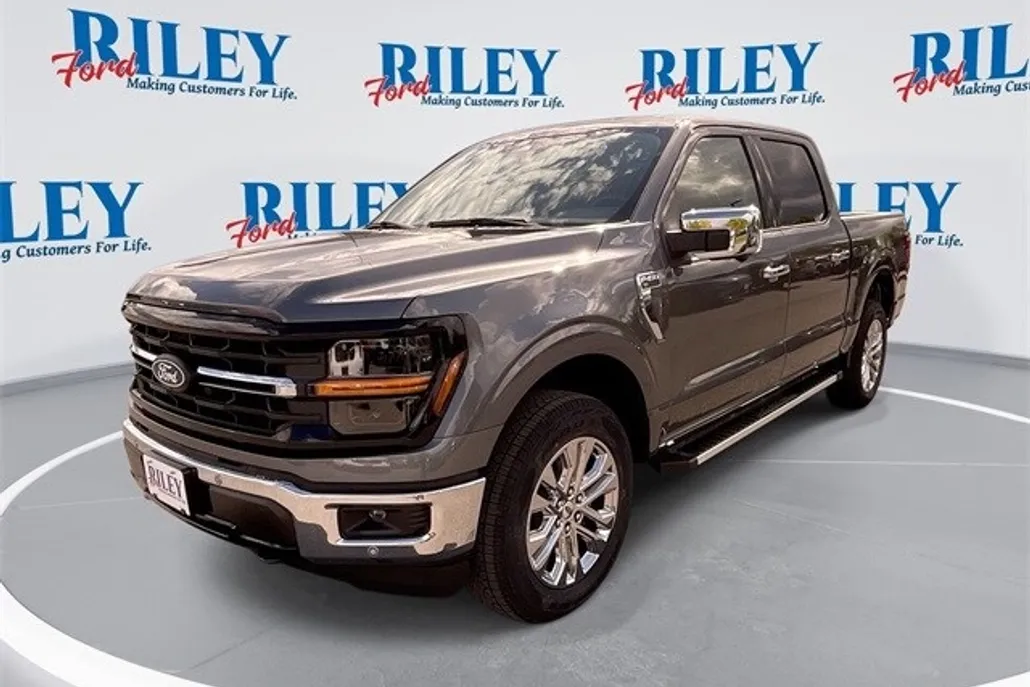2025 Ford F-150 XLT photo 1