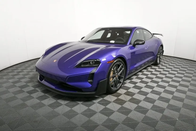 2025 Porsche Taycan Turbo GT photo 1