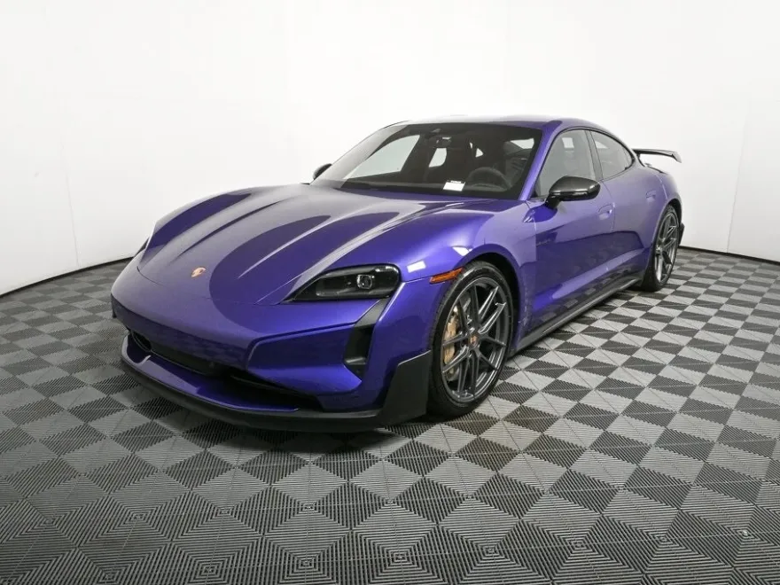2025 Porsche Taycan Turbo GT photo 1