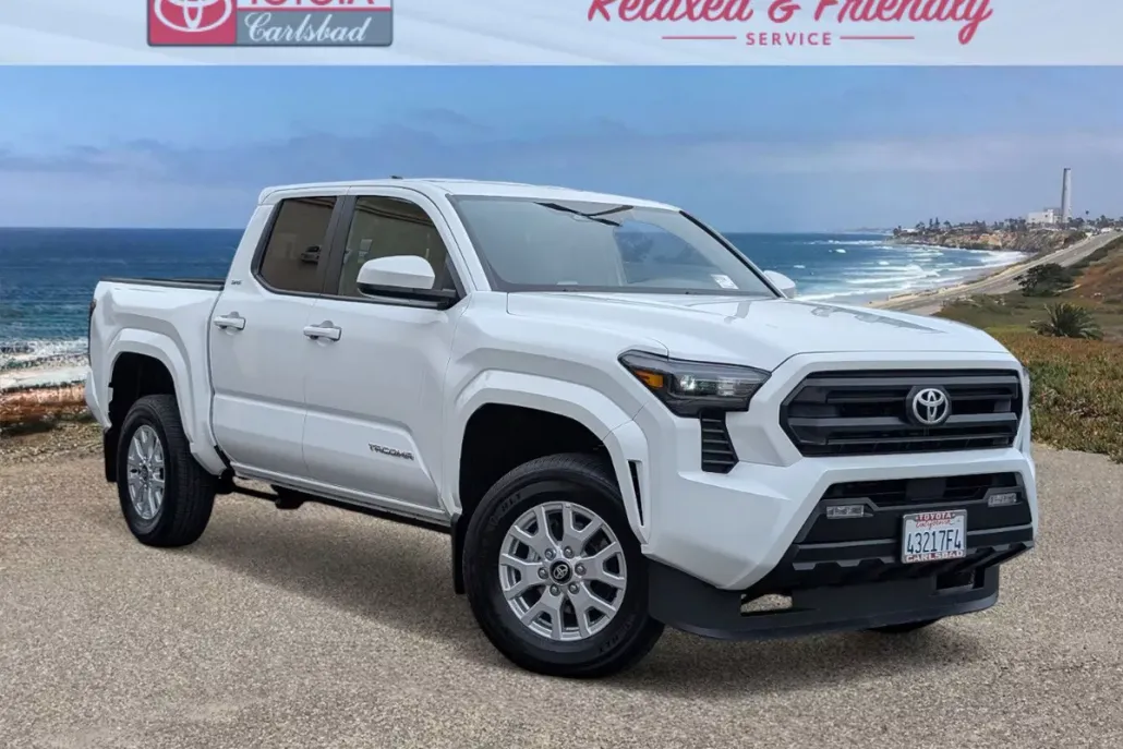 2025 Toyota Tacoma SR5 photo 1