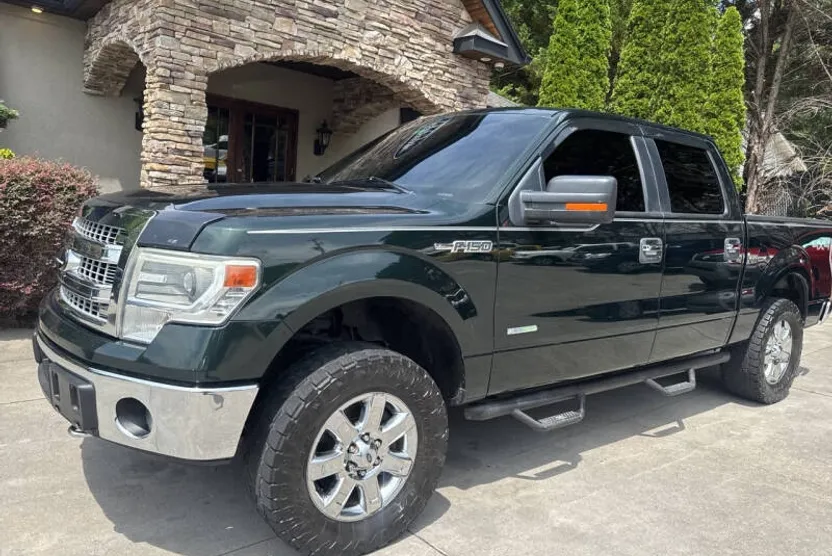 2014 Ford F-150 XLT photo 1