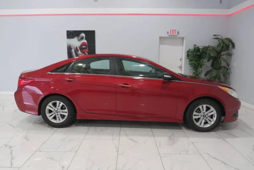 2014 Hyundai Sonata GLS photo 1