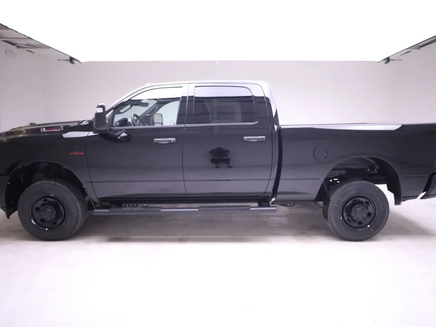 2025 Ram 2500 Tradesman photo 1