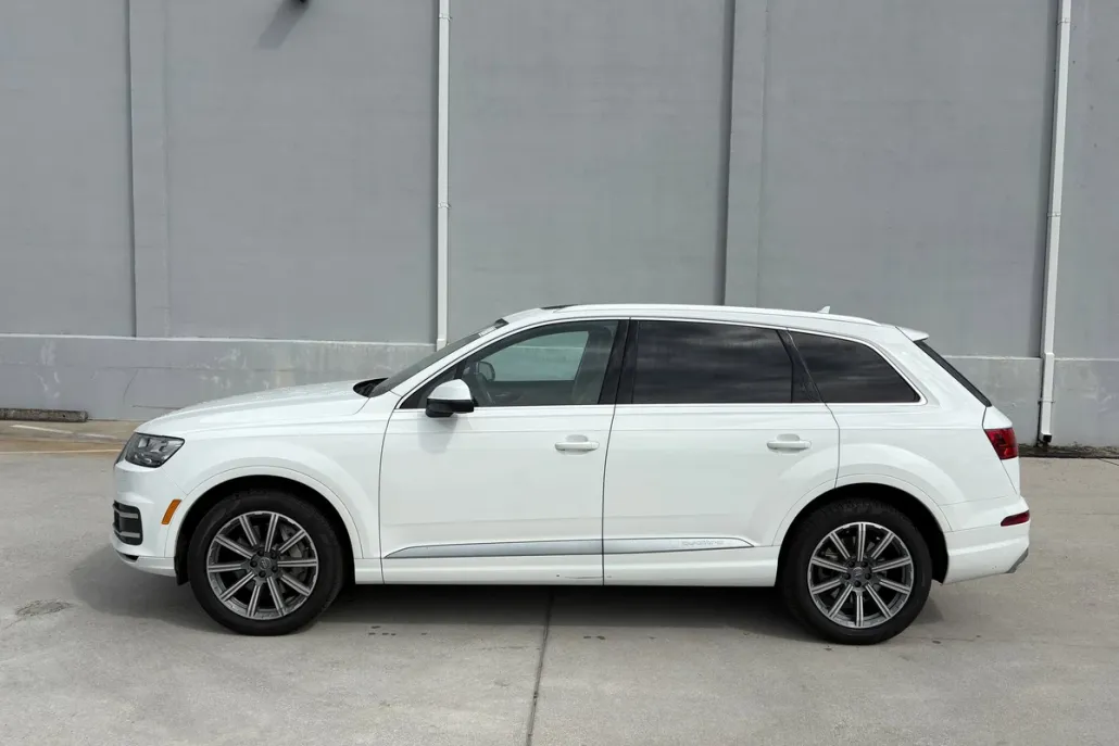 2018 Audi Q7 Prestige photo 1