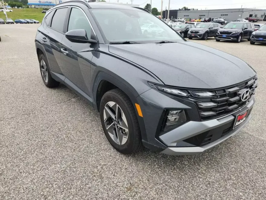 2025 Hyundai Tucson SEL photo 1