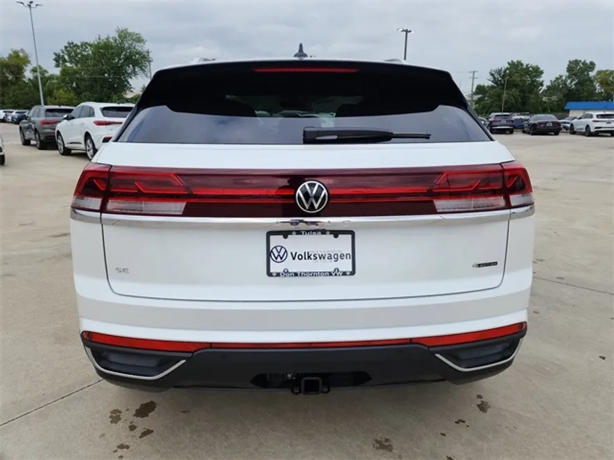 2026 Volkswagen Atlas Cross Sport SE Technology photo 1