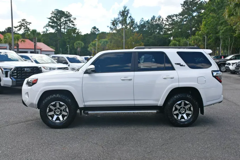 2024 Toyota 4Runner TRD photo 1