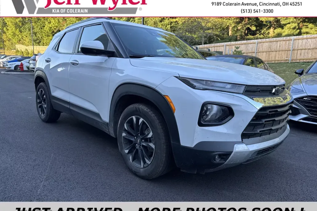 2022 Chevrolet Trailblazer LT photo 1