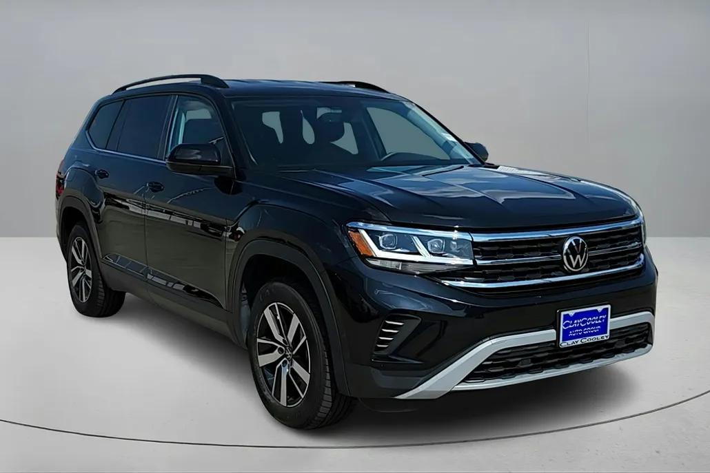 2022 Volkswagen Atlas SE photo 1