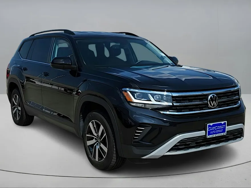 2022 Volkswagen Atlas SE photo 1