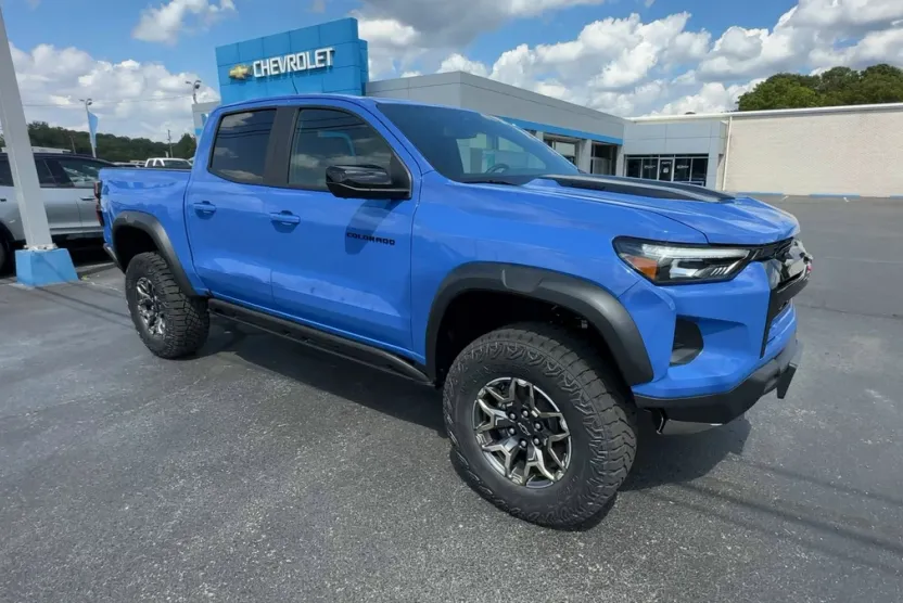 2026 Chevrolet Colorado ZR2 photo 1