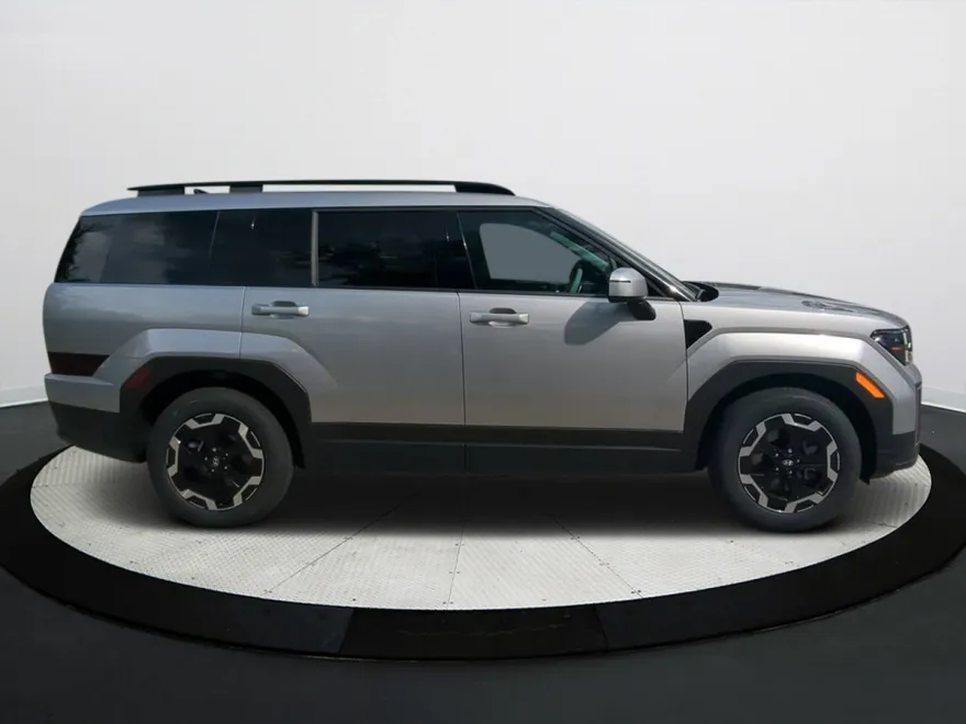2025 Hyundai Santa Fe SEL photo 1