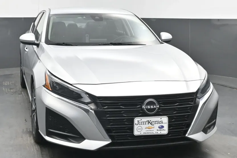2023 Nissan Altima 2.5 SV photo 1